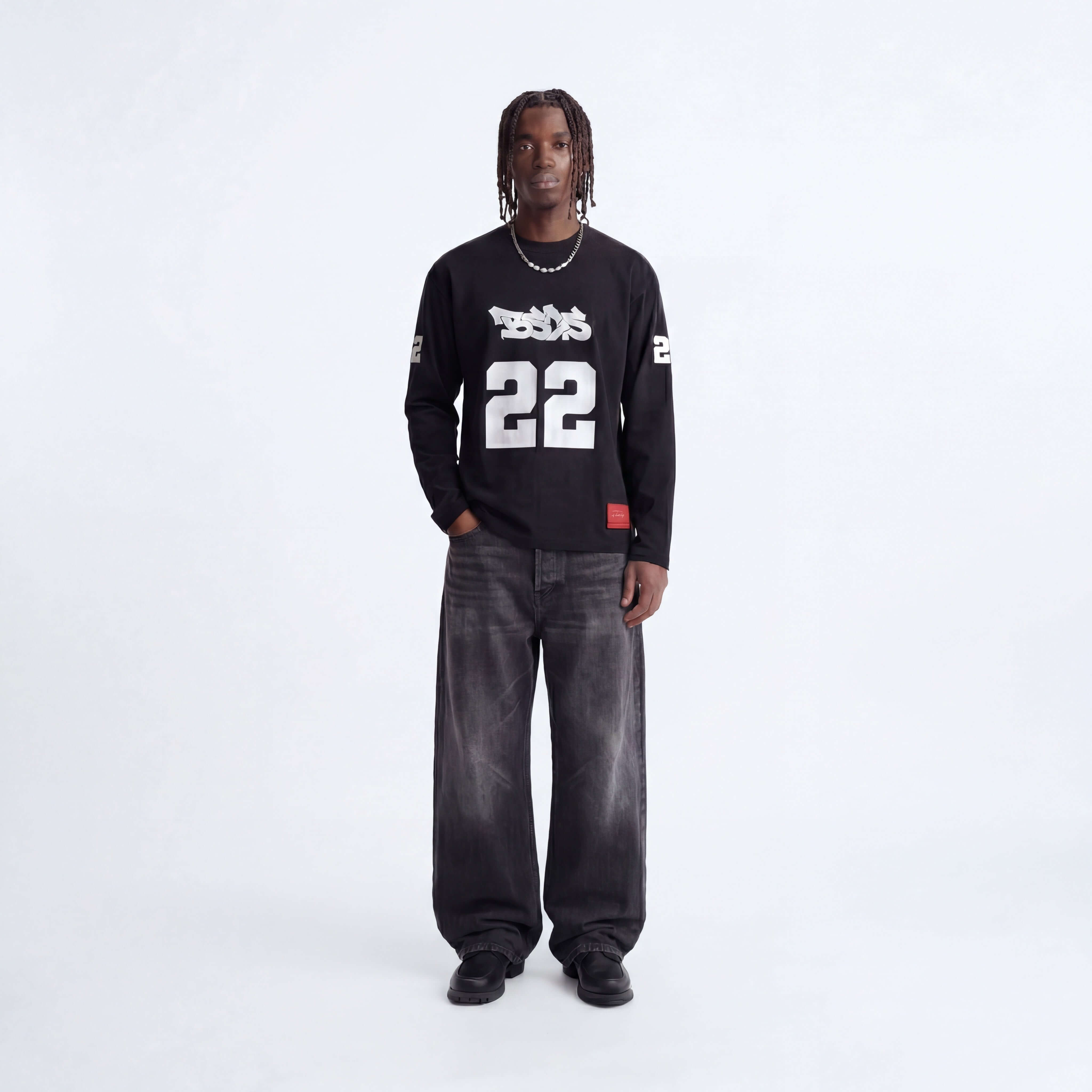 BLACK 22 LONG SLEEVE